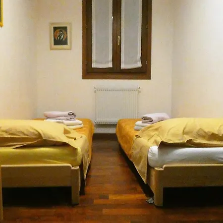 Mamma Mia On Ground Floor With Private Parking Tv-venice *